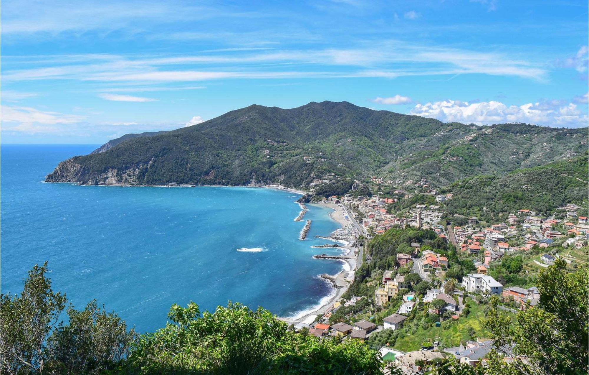 Amazing Apartment In Moneglia With House Sea View ภายนอก รูปภาพ